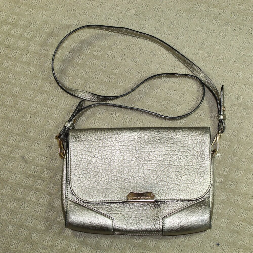 Authentic Vintage Burberry 100% Calf Leather Metallic Silver Crossbody Purse - Picture 2 of 16